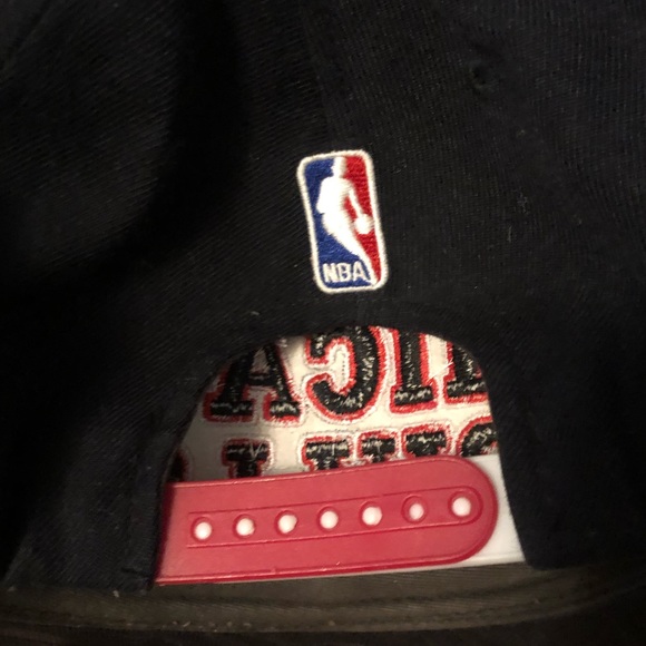 Adidas Chicago Bulls Hat - Picture 3 of 4